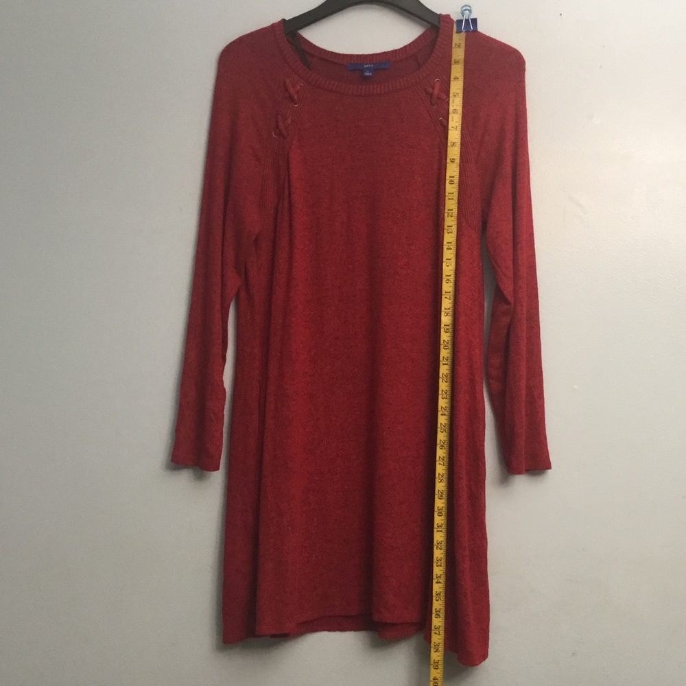 Apt. 9 Red Tunic Top with Elegant Design